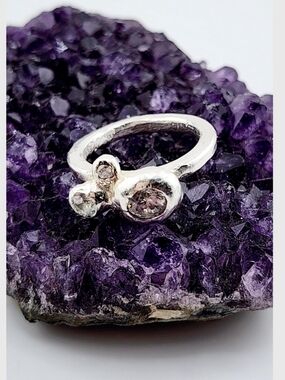 3 CLEAR ZIRCONIA CRYSTALs RING HANDMADE IN STERLING SILVER ORGANIC SHAPE SIZE 6
